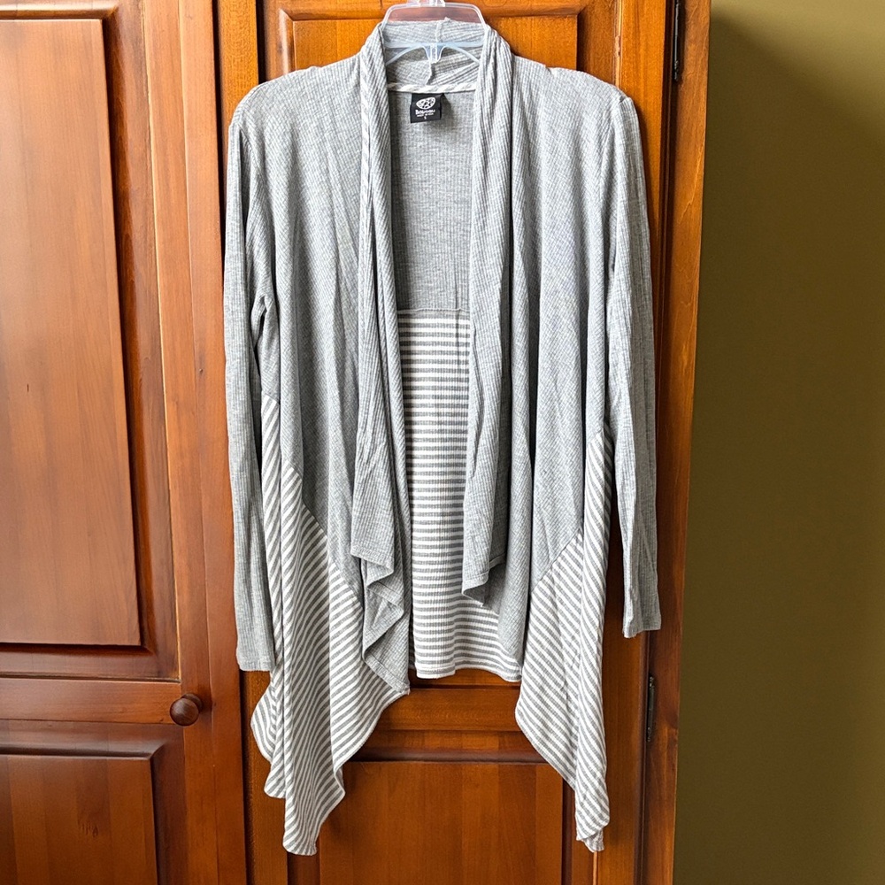 Bobeau Gray Striped Cardigan